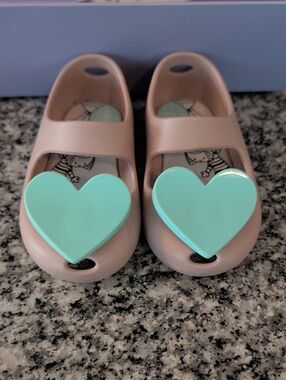 Kids Pink Jelly Mary Jane Sandals with Mint Heart Accent